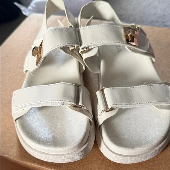 Soda Women's Cream Sandals with Gold Accents - Picture 3 of 3